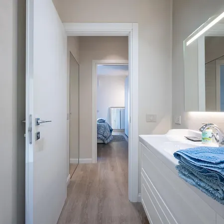 Guesthost - Modern Balcony! Apartamento *
